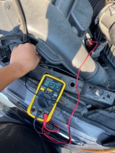 How to Test a 12V Battery with a Multimeter
