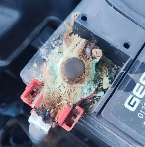 Un motor de arranque defectuoso agota la batería Causas, efectos y soluciones